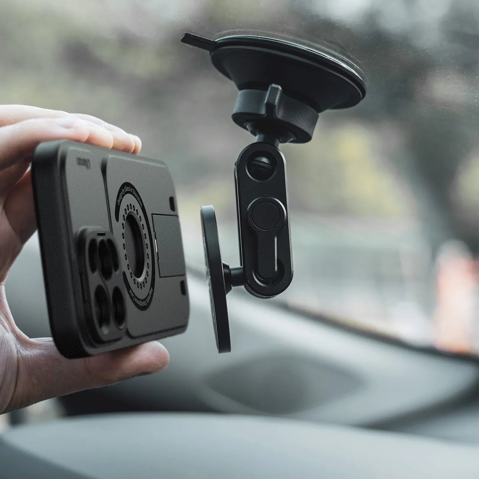 Ulanzi O-LOCK Phone Video Kit for iPhone 15 Pro / Pro Max